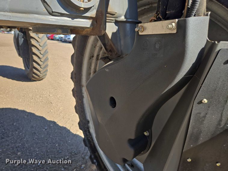 image for item YA0951 2020 Rogator RG1300C spreader