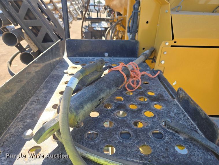 image for item YA0951 2020 Rogator RG1300C spreader