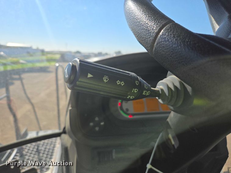 image for item YA0951 2020 Rogator RG1300C spreader