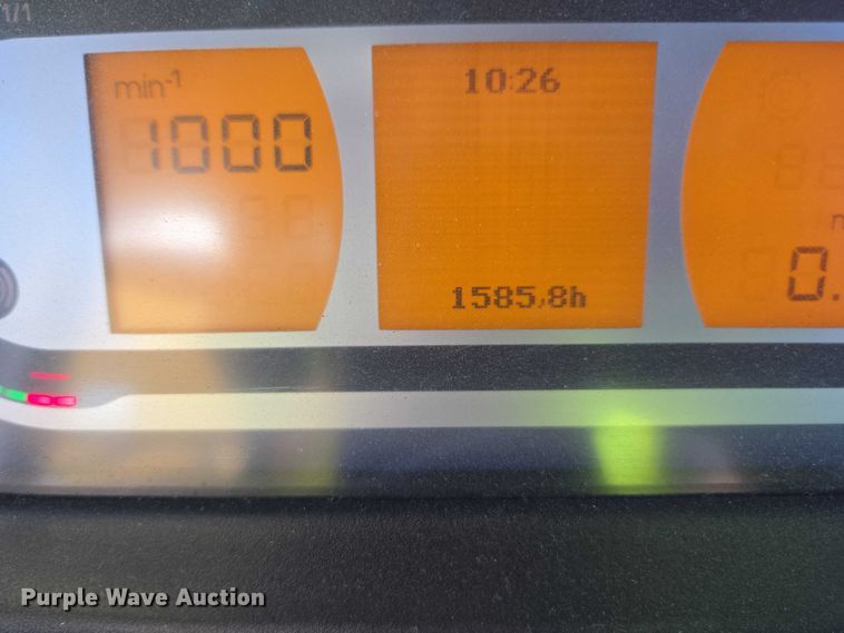 image for item YA0951 2020 Rogator RG1300C spreader