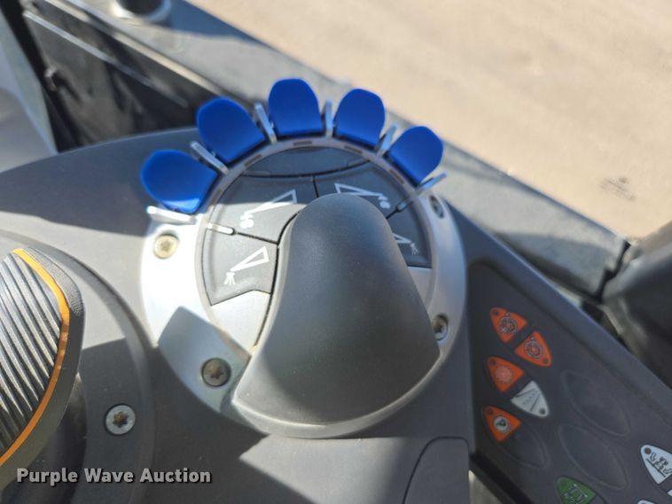 image for item YA0951 2020 Rogator RG1300C spreader