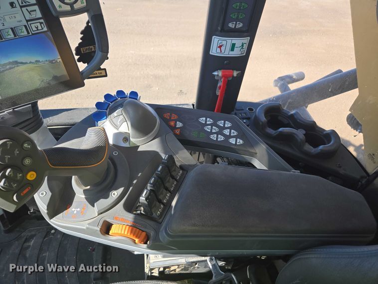 image for item YA0951 2020 Rogator RG1300C spreader