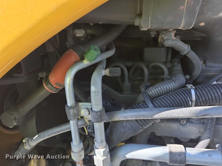 image for item YA0951 2020 Rogator RG1300C spreader