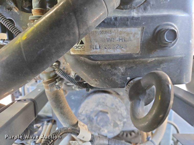 image for item YA0951 2020 Rogator RG1300C spreader