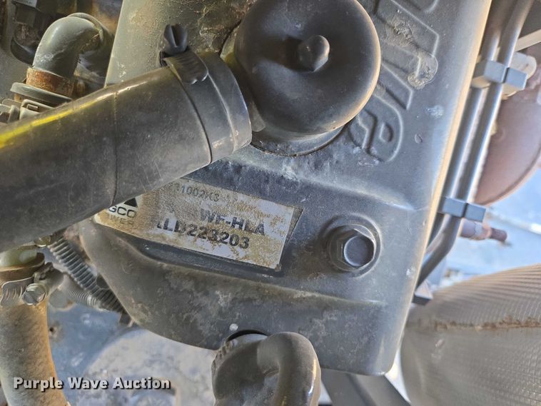 image for item YA0951 2020 Rogator RG1300C spreader