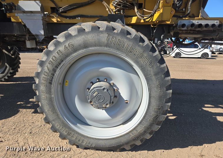 image for item YA0951 2020 Rogator RG1300C spreader