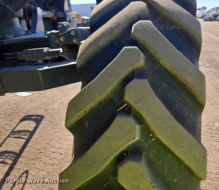 image for item YA0951 2020 Rogator RG1300C spreader