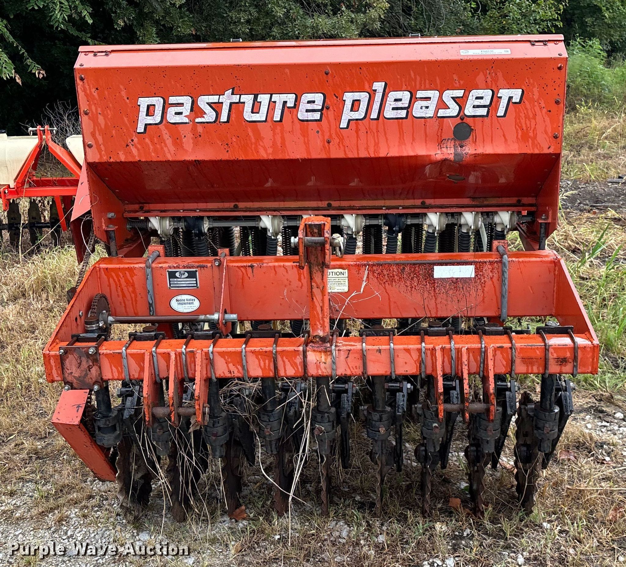 Tye Pasture Pleaser 114-5215 no-till grain drill in Sheldon, MO