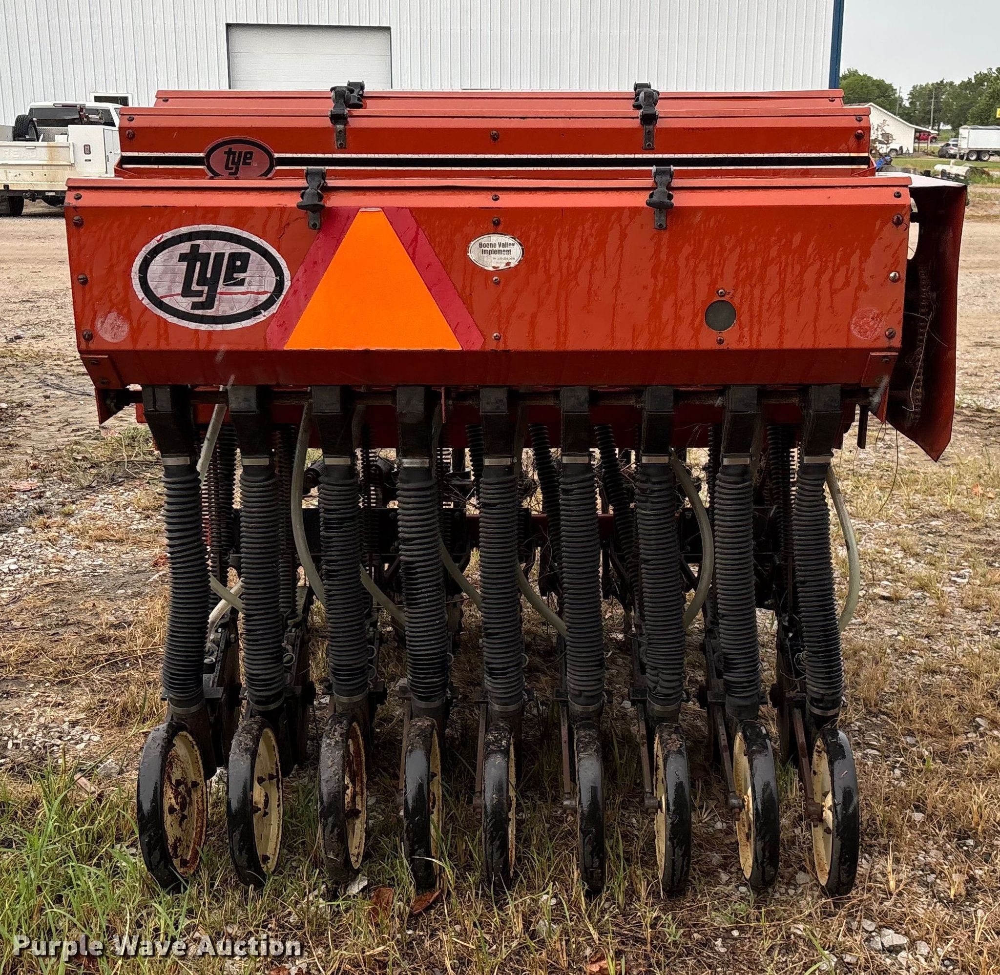 Tye Pasture Pleaser 114-5215 no-till grain drill in Sheldon, MO