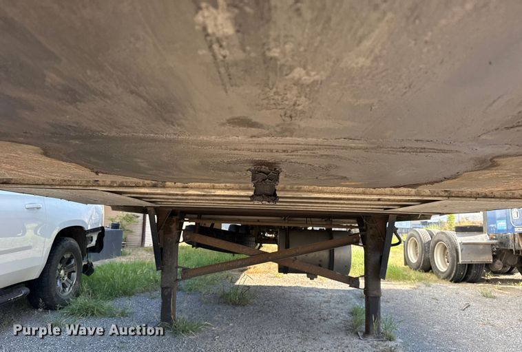 image for item DJ7758 2014 Utility VS2RA refrigerated van trailer