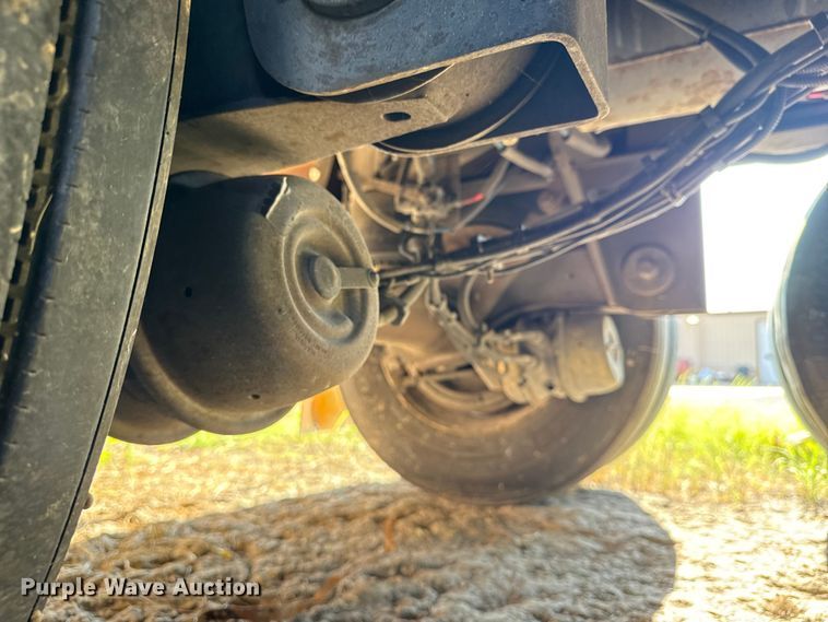 image for item DJ7758 2014 Utility VS2RA refrigerated van trailer