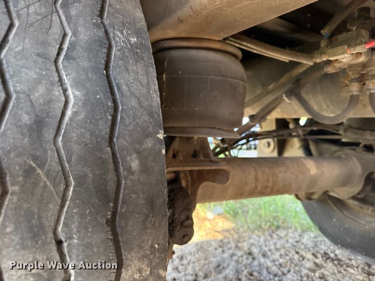 image for item DJ7758 2014 Utility VS2RA refrigerated van trailer