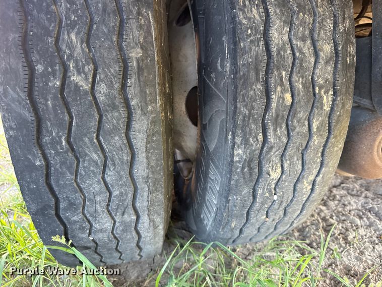 image for item DJ7758 2014 Utility VS2RA refrigerated van trailer