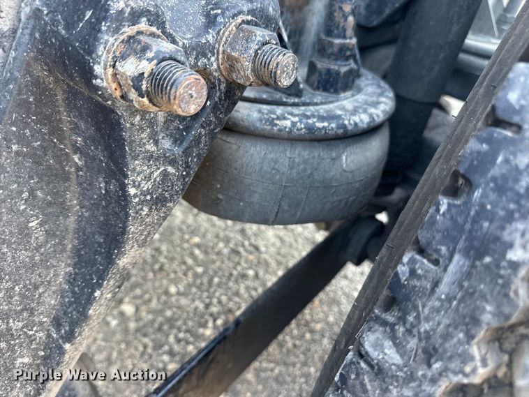 image for item DJ7759 2005 Kenworth T600 semi truck