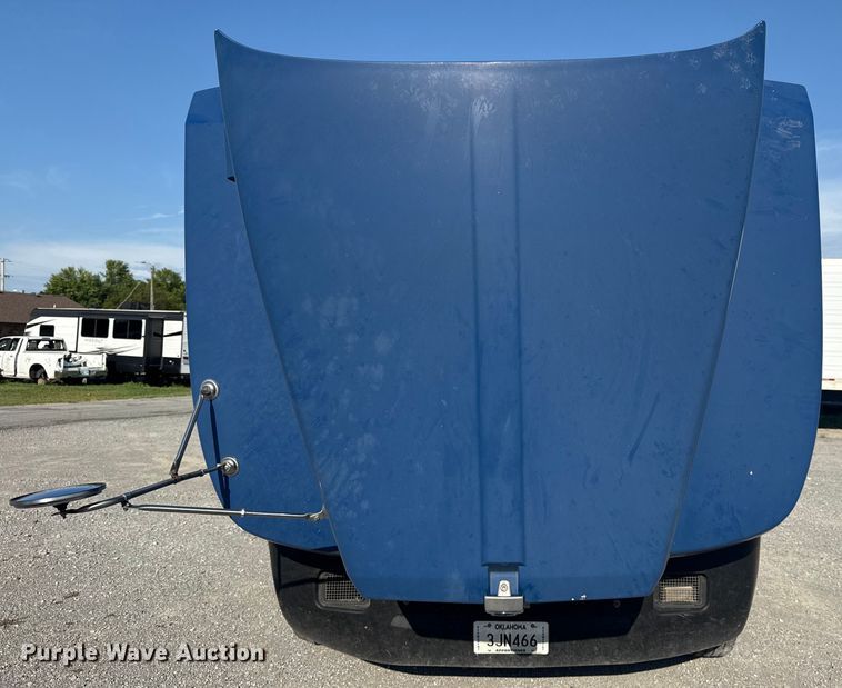 image for item DJ7759 2005 Kenworth T600 semi truck