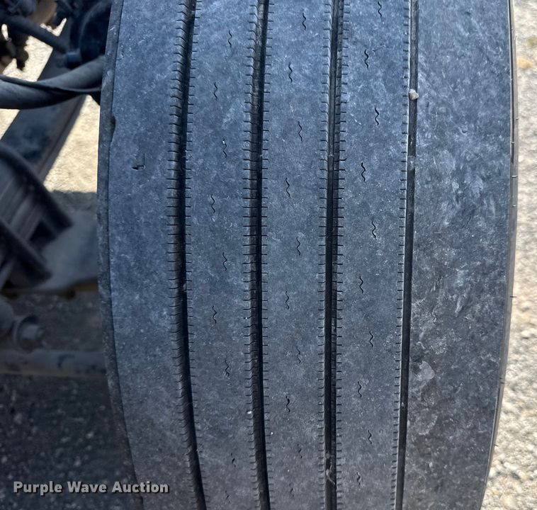 image for item DJ7759 2005 Kenworth T600 semi truck