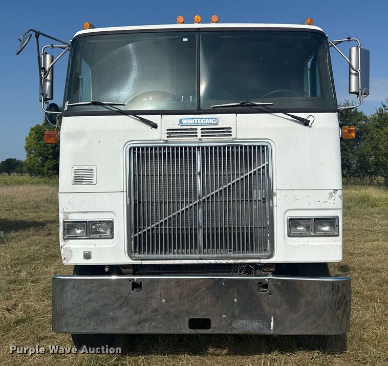image for item DJ7767 1993 White GMC WHL semi truck