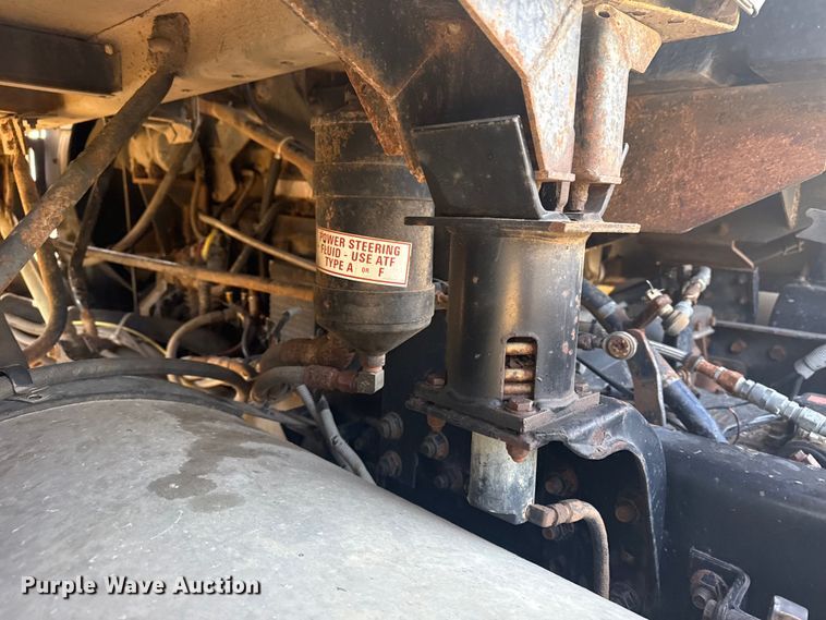 image for item DJ7767 1993 White GMC WHL semi truck