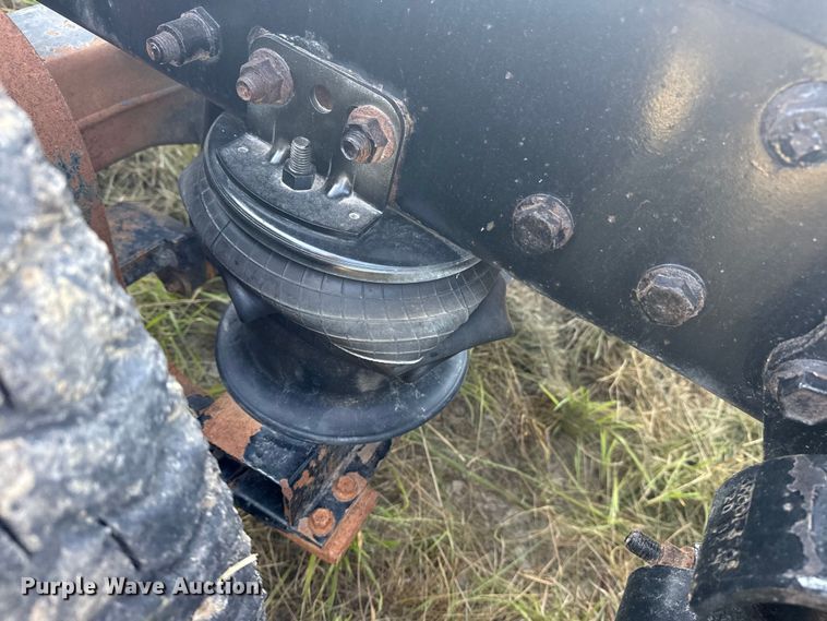 image for item DJ7767 1993 White GMC WHL semi truck