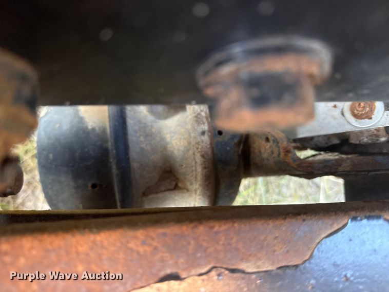 image for item DJ7767 1993 White GMC WHL semi truck