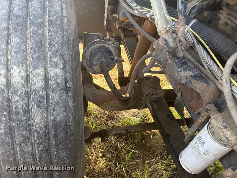 image for item DJ7767 1993 White GMC WHL semi truck