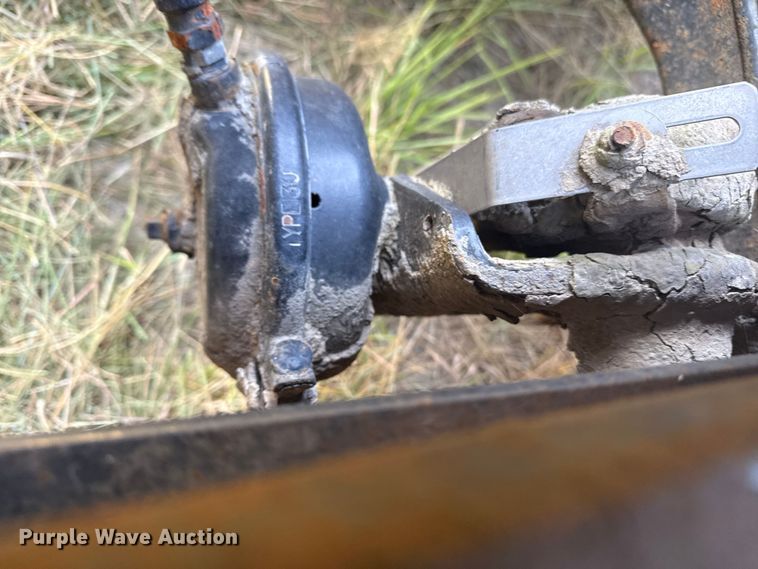 image for item DJ7767 1993 White GMC WHL semi truck