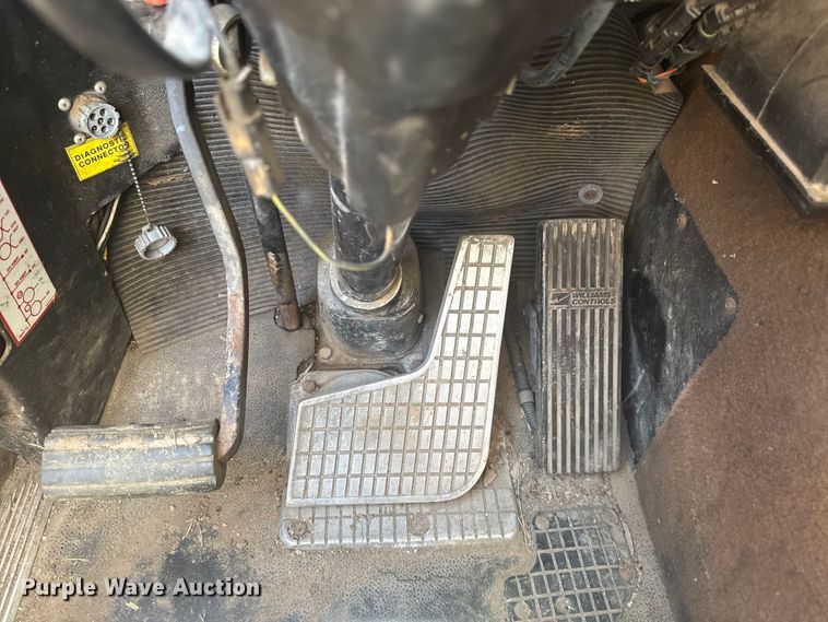 image for item DJ7767 1993 White GMC WHL semi truck