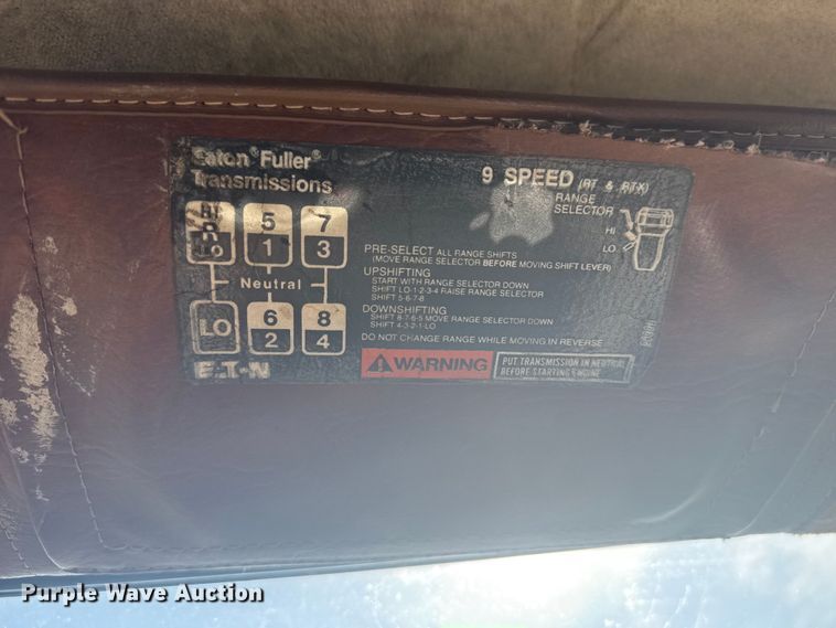 image for item DJ7767 1993 White GMC WHL semi truck