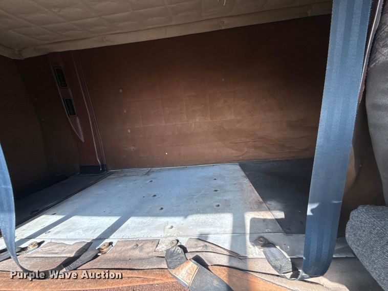 image for item DJ7767 1993 White GMC WHL semi truck