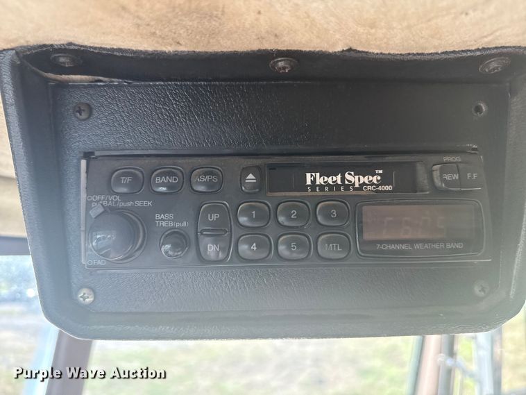 image for item DJ7767 1993 White GMC WHL semi truck