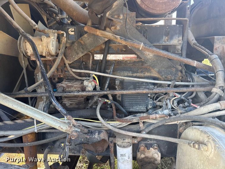 image for item DJ7767 1993 White GMC WHL semi truck