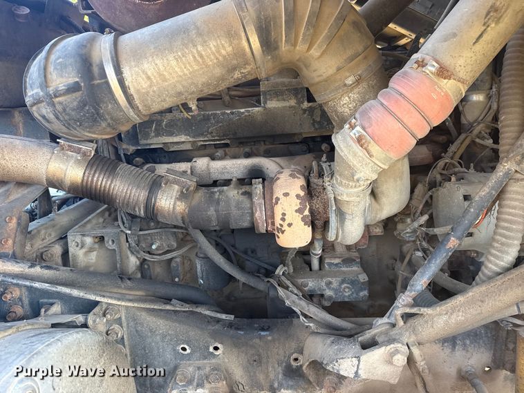 image for item DJ7767 1993 White GMC WHL semi truck