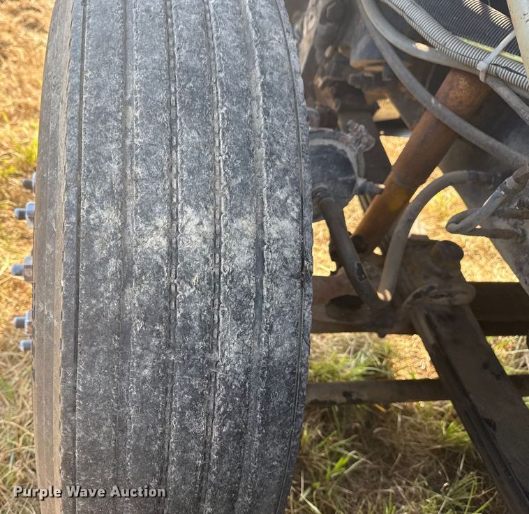 image for item DJ7767 1993 White GMC WHL semi truck