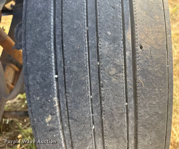 image for item DJ7767 1993 White GMC WHL semi truck