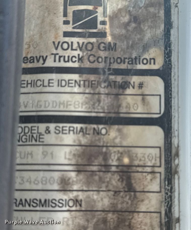 image for item DJ7767 1993 White GMC WHL semi truck