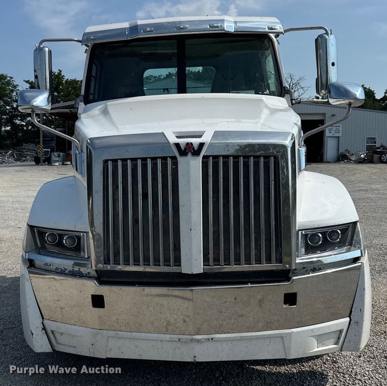 CAMIóN 2018 WESTERN STAR