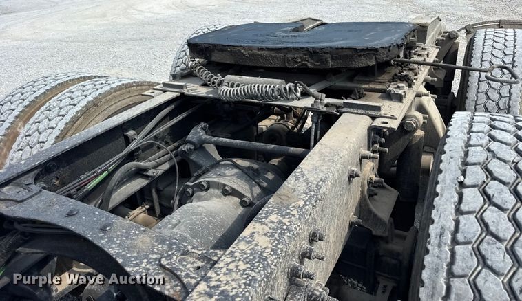 image for item DJ9694 2018 Western Star 5700 XE semi truck