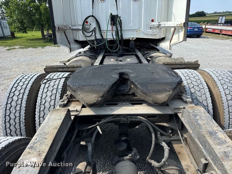 image for item DJ9694 2018 Western Star 5700 XE semi truck