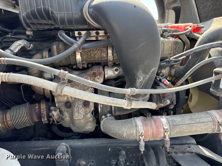 image for item DJ9694 2018 Western Star 5700 XE semi truck