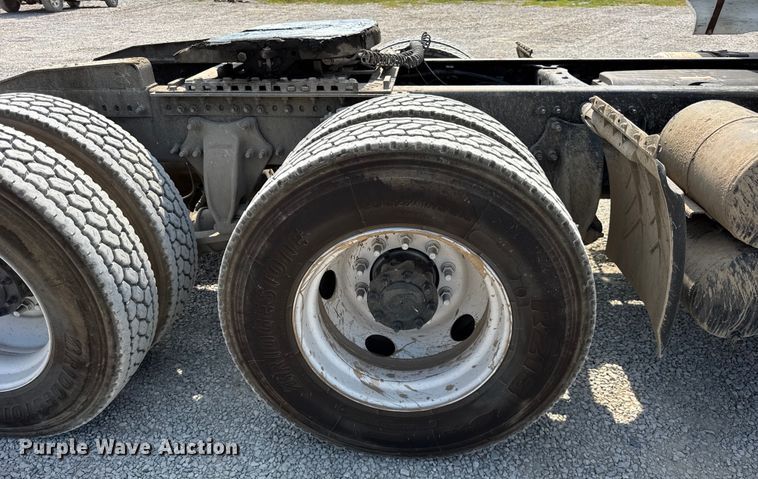 image for item DJ9694 2018 Western Star 5700 XE semi truck