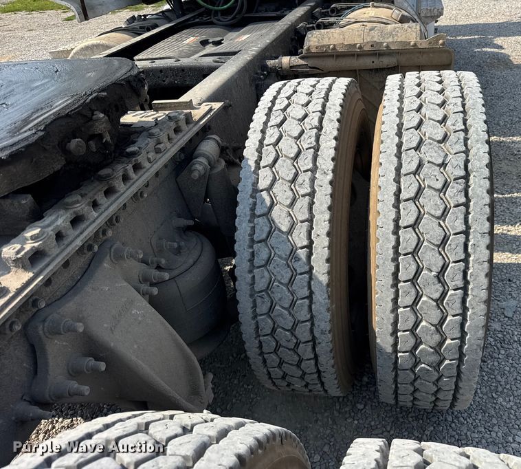 image for item DJ9694 2018 Western Star 5700 XE semi truck