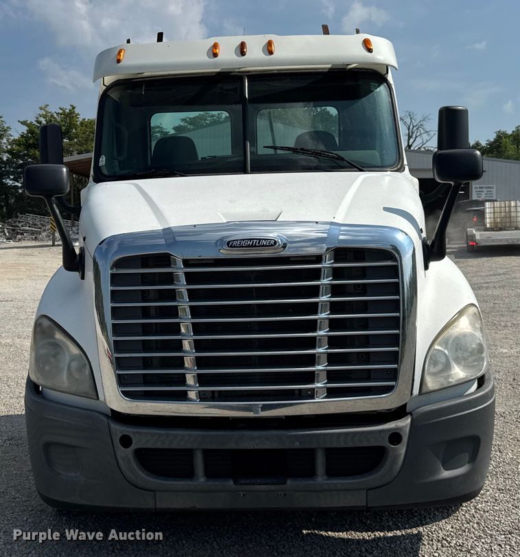 CAMIóN 2015 FREIGHTLINER