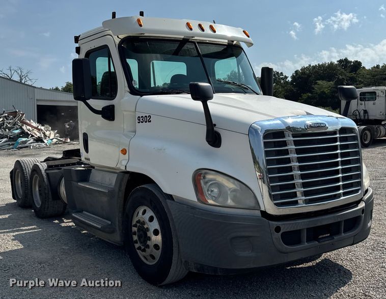 CAMIóN 2015 FREIGHTLINER