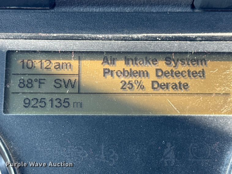 image for item DJ9695 2015 Freightliner Cascadia semi truck