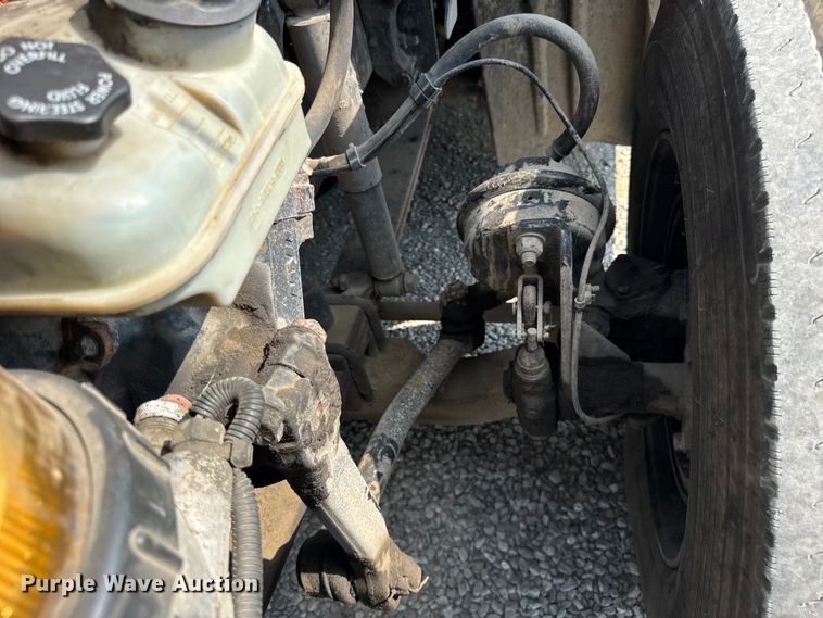 image for item DJ9695 2015 Freightliner Cascadia semi truck