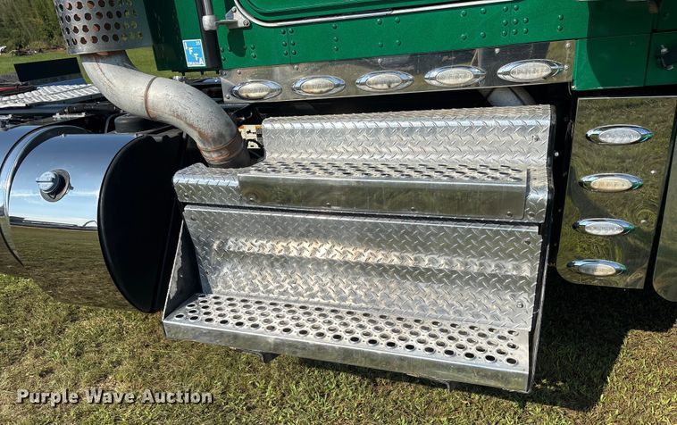 image for item DM1968 2022 Kenworth W900 semi truck