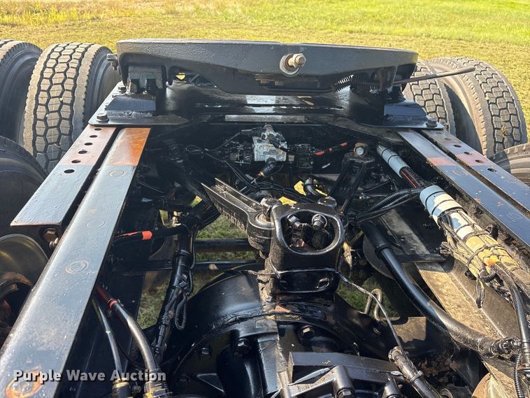 image for item DM1968 2022 Kenworth W900 semi truck