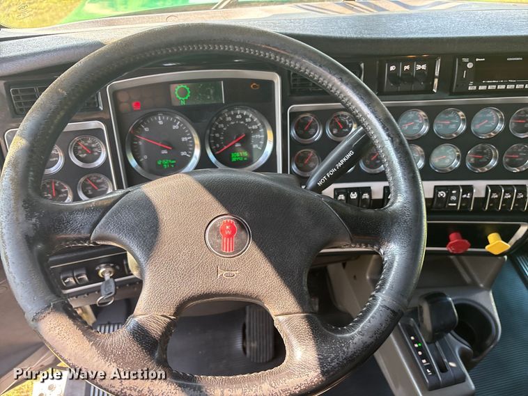 image for item DM1968 2022 Kenworth W900 semi truck