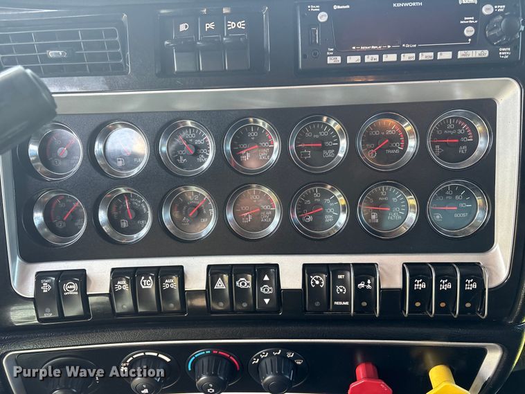 image for item DM1968 2022 Kenworth W900 semi truck