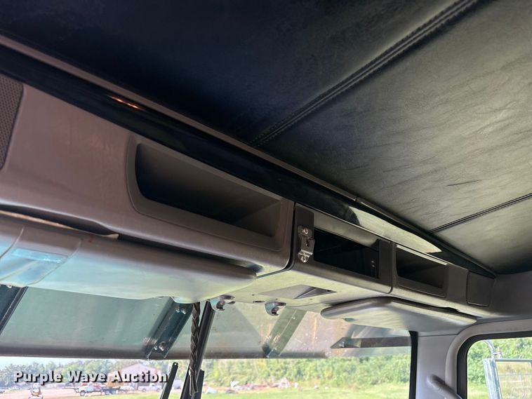 image for item DM1968 2022 Kenworth W900 semi truck